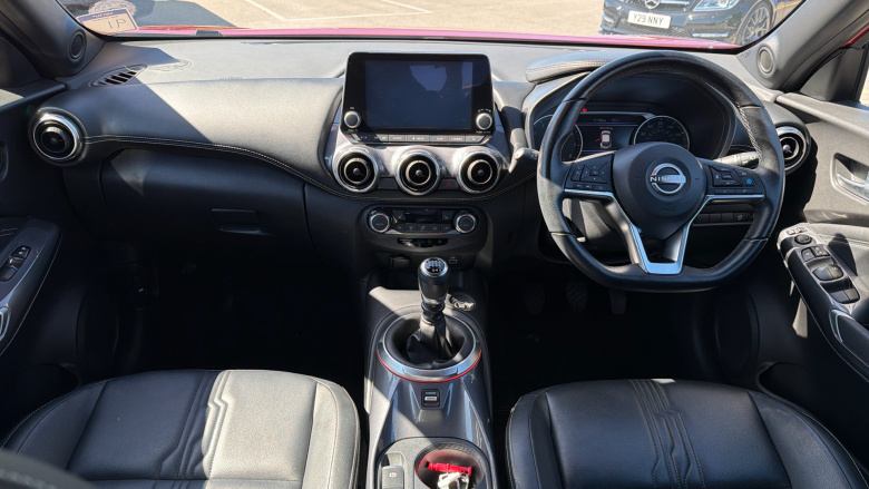 Nissan Juke 1.0 DiG-T 114 Tekna 5dr Petrol Hatchback
